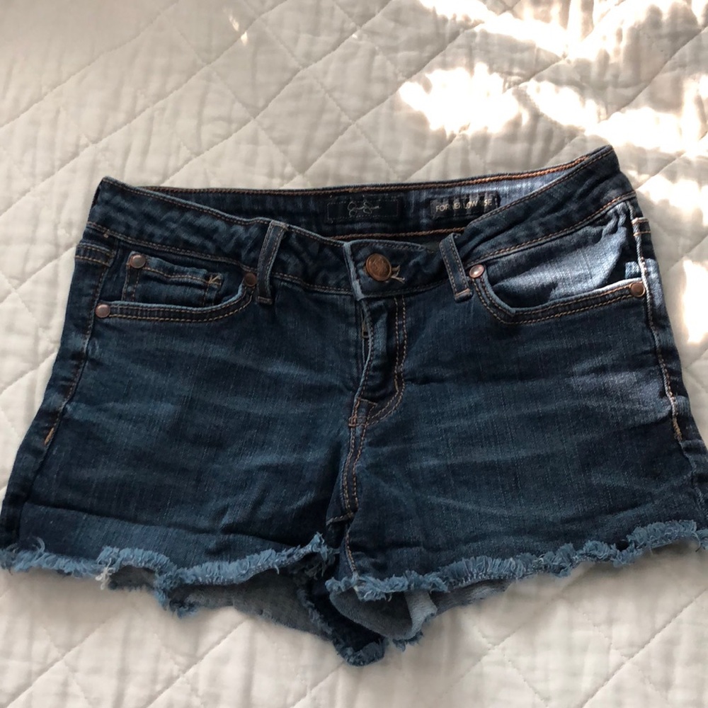 Jessica Simpson low rise cut off shorts- size 26